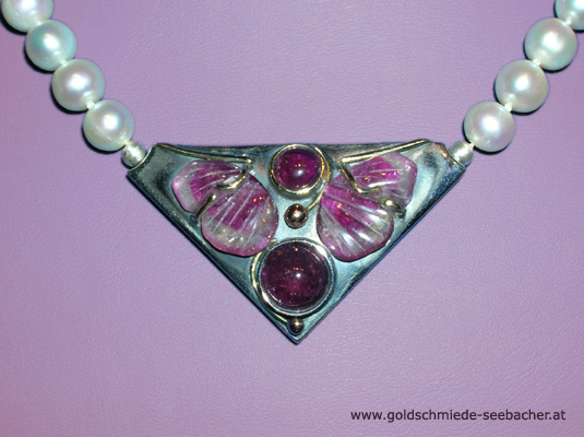 Collier