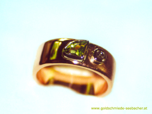 Ring mit Peridot